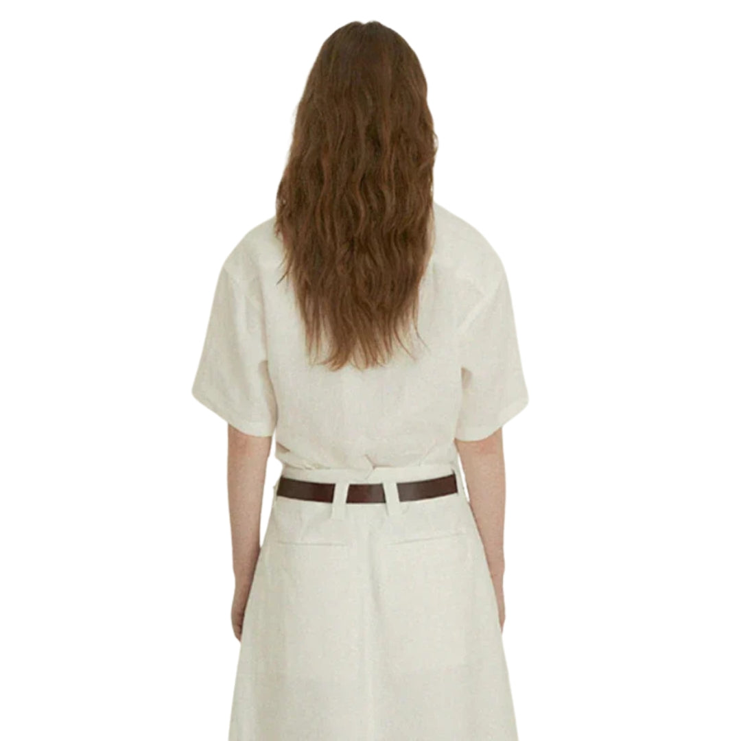 Chemisier femme en lin naturel – Col V, manches courtes et coupe fluide pour l’été